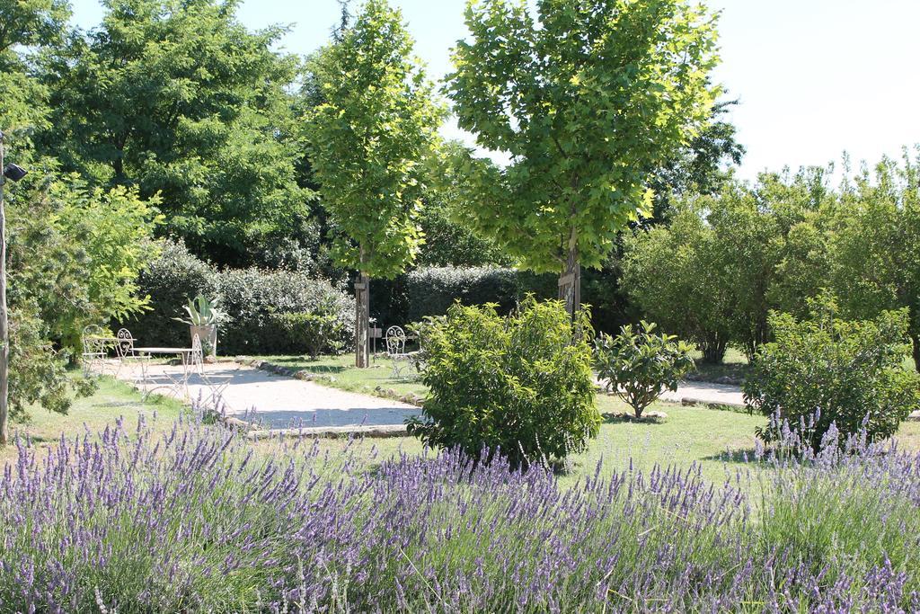 Le Mas Les Eydins Bonnieux Exterior foto